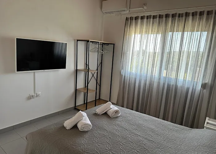 Ermioni's * Kinétta